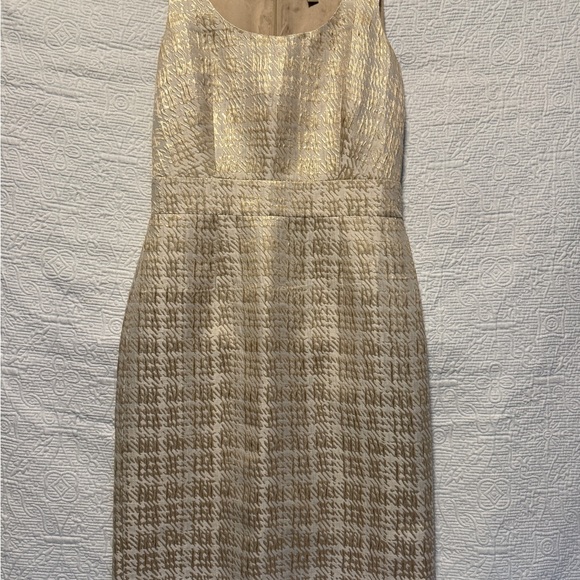 Banana Republic Dresses & Skirts - Banana Republic Gold Textured Mini Dress